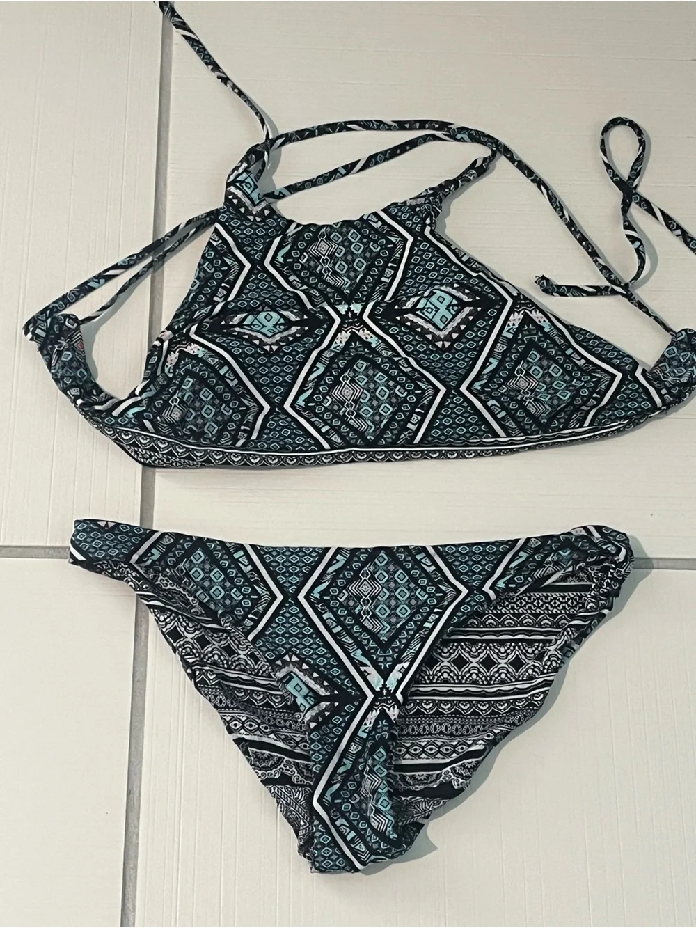 Women's Black & Teal Printed Bikini Set